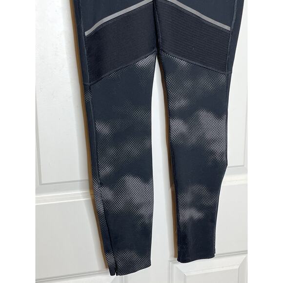 On Running Black Lumos Long Tight Size Small Zip Ankle - Picture 3 of 11